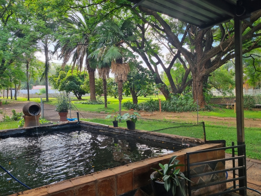 Commercial Property for Sale in Boschfontein A H North West